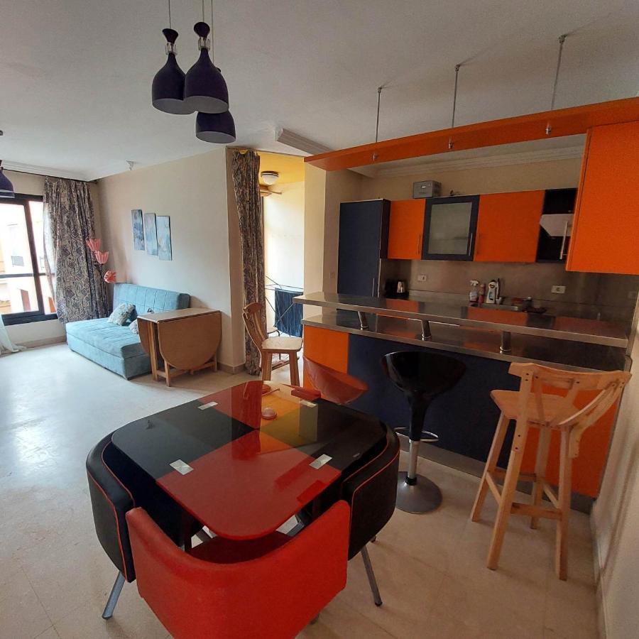 Esplanada Beach Apartment Хургада Екстериор снимка