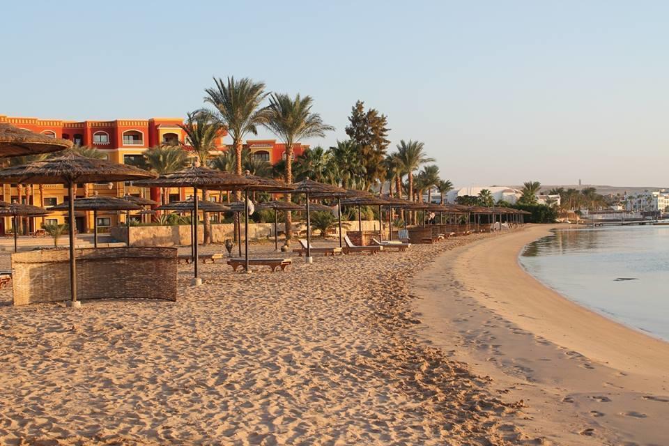 Esplanada Beach Apartment Хургада Екстериор снимка