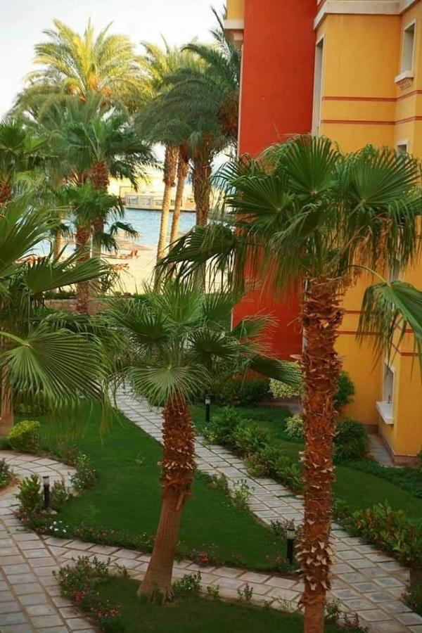 Esplanada Beach Apartment Хургада Екстериор снимка